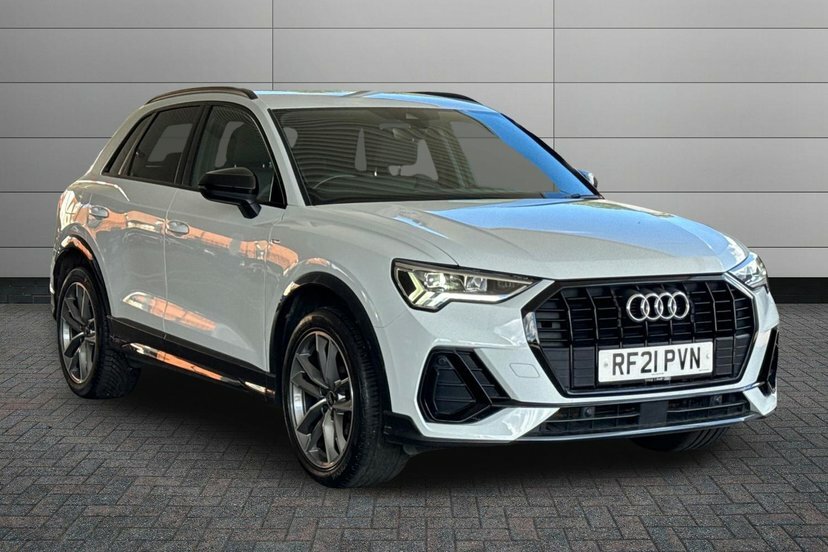 Audi Q3 1.5 Tfsi Cod 35 Black Edition Suv S Tro White