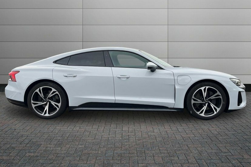 Audi E Tron GT 93.4Kwh Saloon Quattro 476 Ps Grey #4
