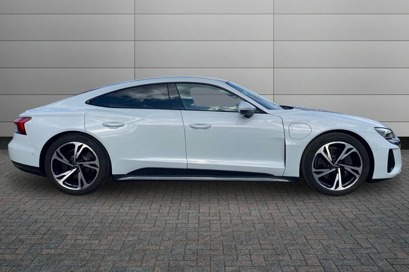 Audi E Tron GT 93.4Kwh Saloon Quattro 476 Ps Grey #4