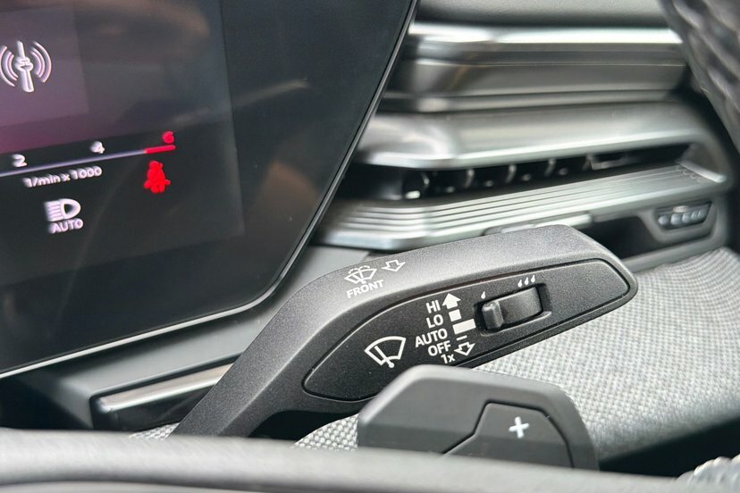 Audi A6 Saloon Launch Edition Black #54