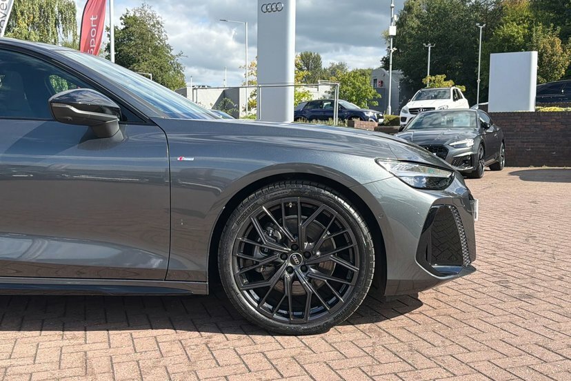 Audi A6 Saloon Launch Edition Black #20