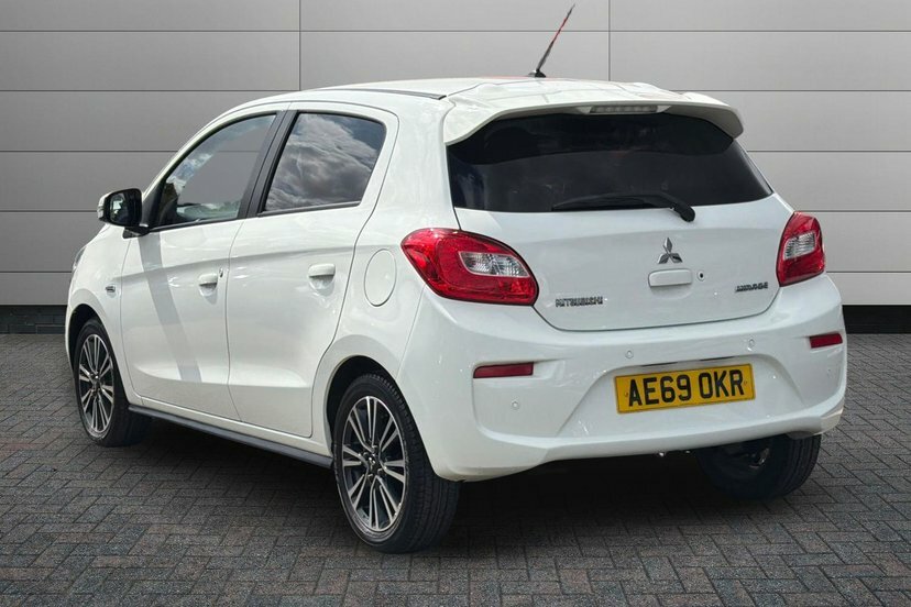 Mitsubishi Mirage 1.2 4 Hatchback Cvt 79 Ps White #3