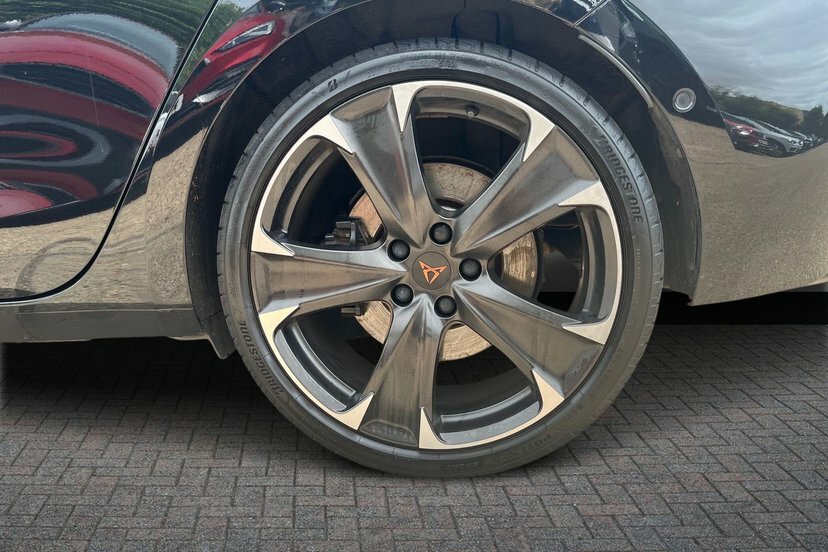 Cupra Leon 2.0 Tsi Vz2 Hatchback Dsg 300 Ps KY73UGM Black #5