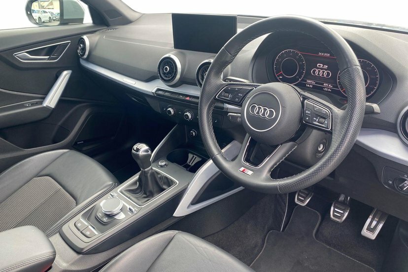 Audi Q2 1.5 Tfsi Cod 35 S Line Suv 150 Grey #6