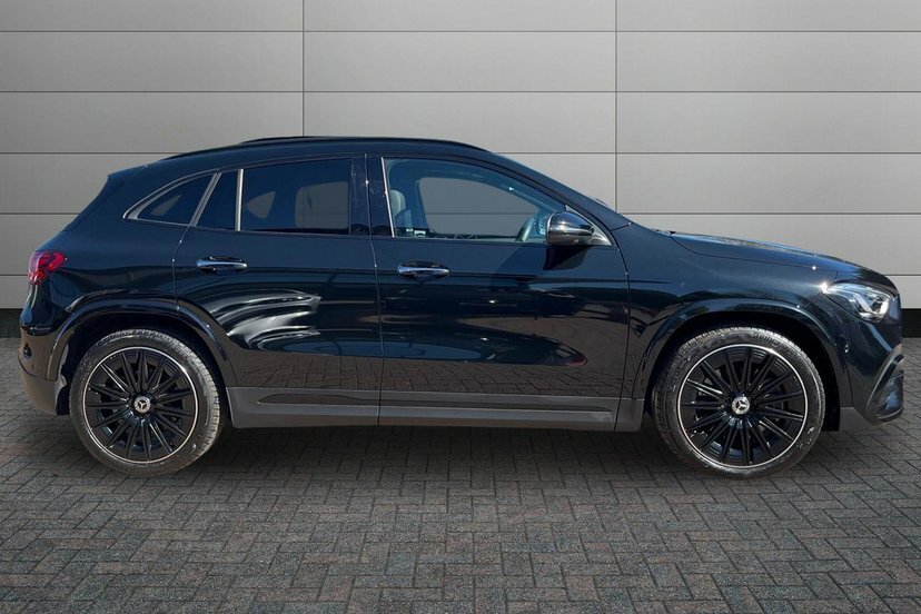 Mercedes-Benz GLA Class 2.0 Gla220d Amg Line Premium Plus Suv KW25MLN Black #3