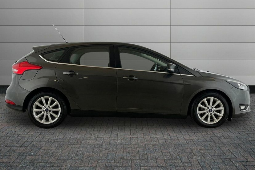 Ford Focus 1.6 Tdci Titanium Euro 5 MM64CSF Grey #4