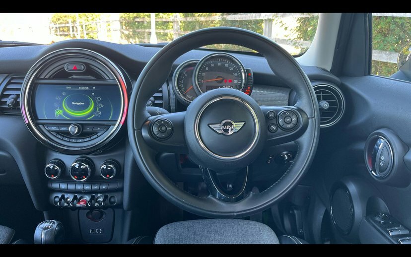 Mini Hatch 5-Door Hatch Cooper GP66GKV Green #5