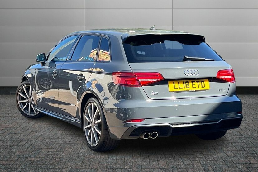 Audi A3 1.5 Tfsi Cod Black Edition Sportback Ma LL18ETD Grey #3