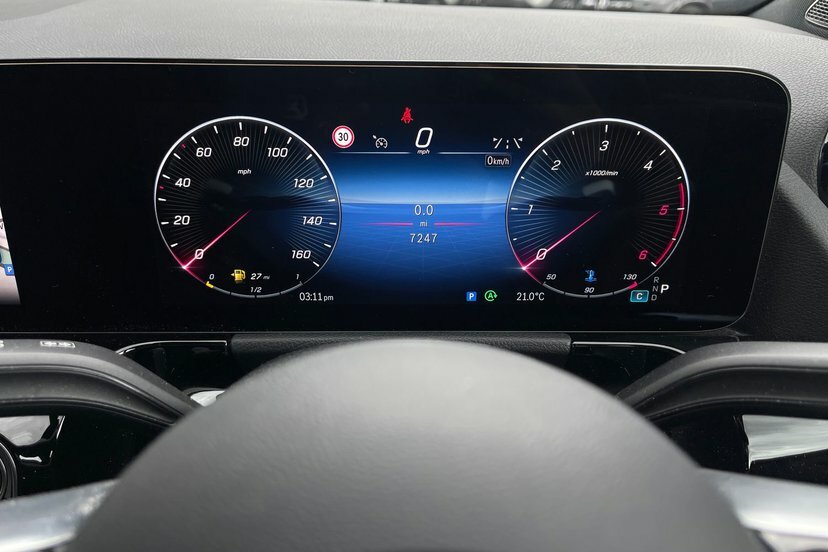 Mercedes-Benz GLA Class Gla200d Amg Line Executive YG26HDC Silver #6