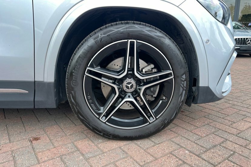 Mercedes-Benz GLA Class Gla200d Amg Line Executive YG26HDC Silver #4