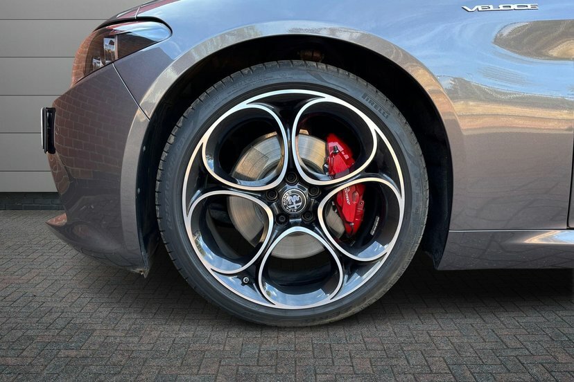 Alfa Romeo Giulia 2.0T Veloce Saloon 280 Ps Grey #5
