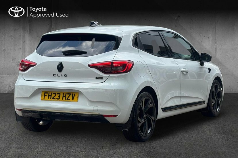 Renault Clio 1.6 E-tech E-tech Engineered Hatchback FH23HZV White #2