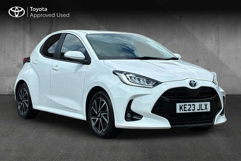 Toyota Yaris 1.5 Vvt-h Design Hatchback Hybrid E-cvt White