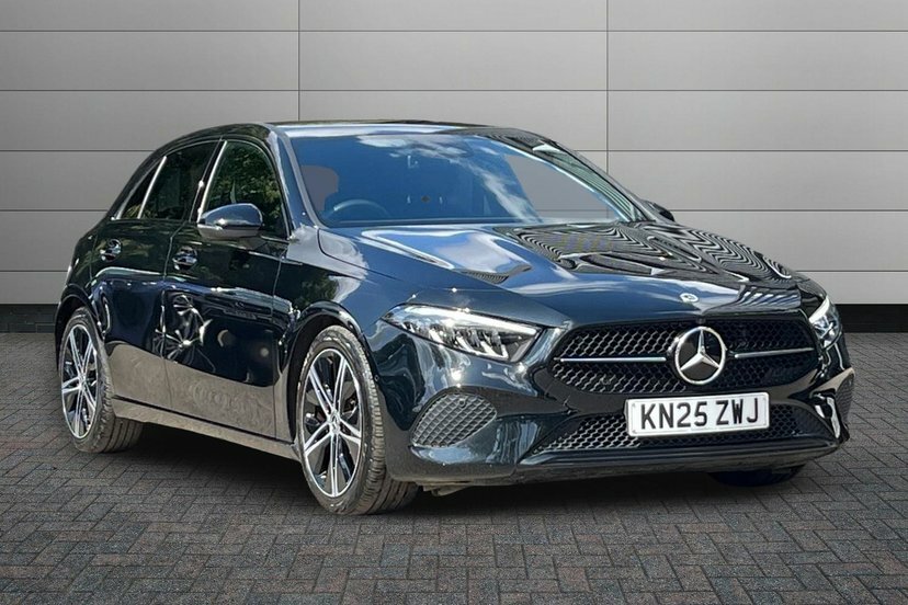 Mercedes-Benz A Class 1.3 A180h Mhev Sport Edition Hatchback Black