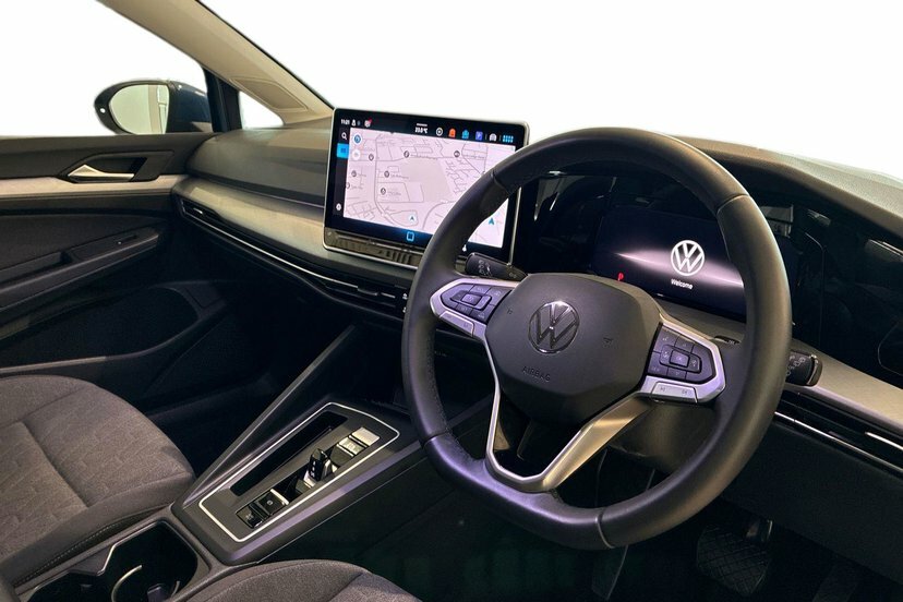 Volkswagen e-Golf 1.5 Tsi Ehybrid 19.7Kwh Match Hatchback Blue #6