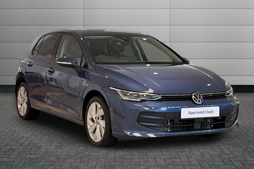 Volkswagen e-Golf 1.5 Tsi Ehybrid 19.7Kwh Match Hatchback Blue