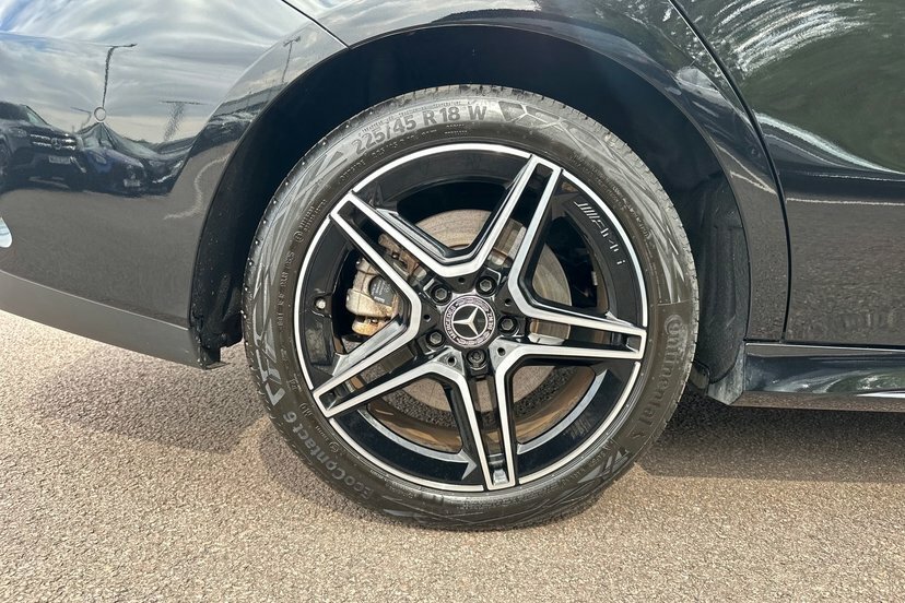 Mercedes-Benz CLA Class Cla250e Amg Line Executive KW25FDE Black #4