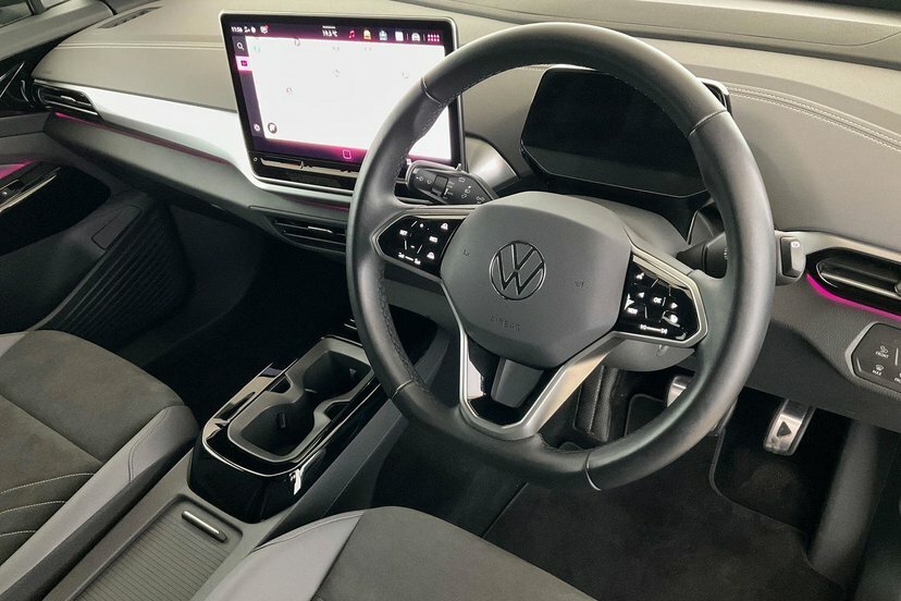 Volkswagen ID.4 Pro 77Kwh Match Suv 286 Ps Black #6