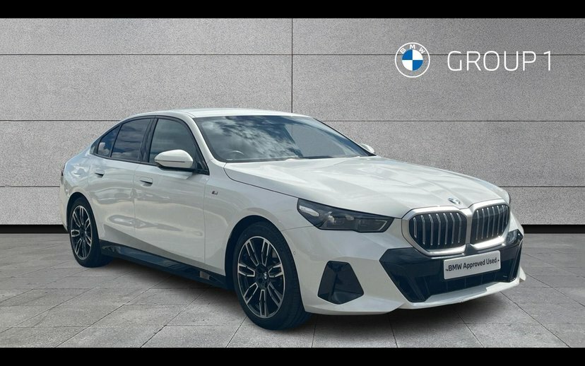 BMW 5 Series 520I M Sport Saloon White