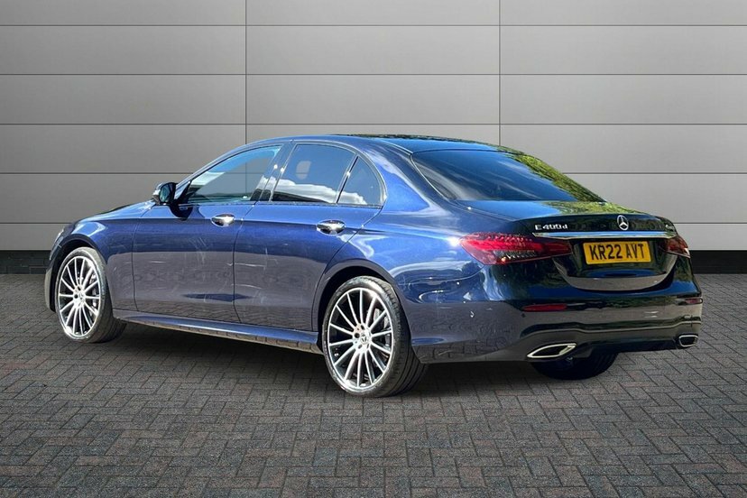 Mercedes-Benz E Class 2.9 E400d Amg Line Night Edition Premium Plus Sa Blue #2