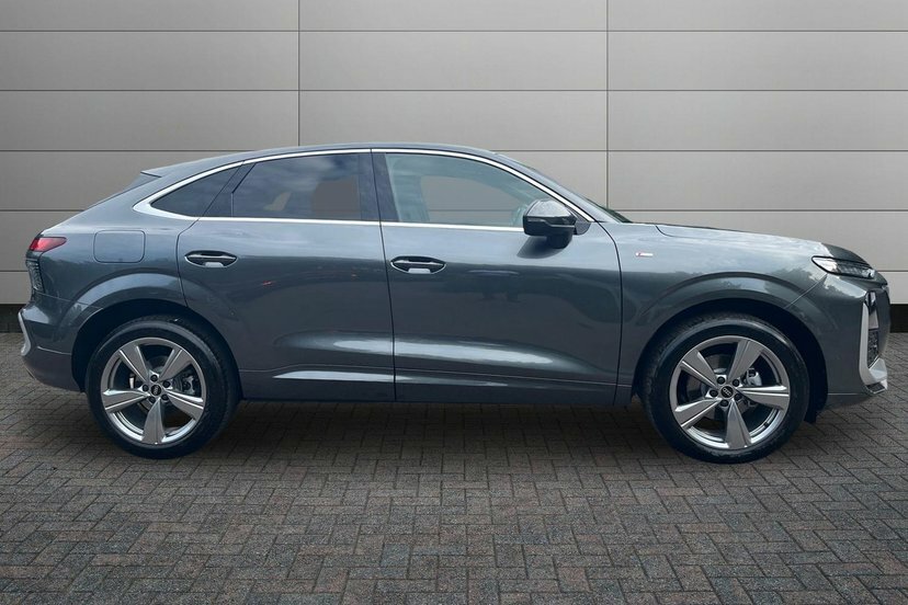 Audi Q3 1.5 Tfsi S Line Sportback S Tronic 150 Grey #4