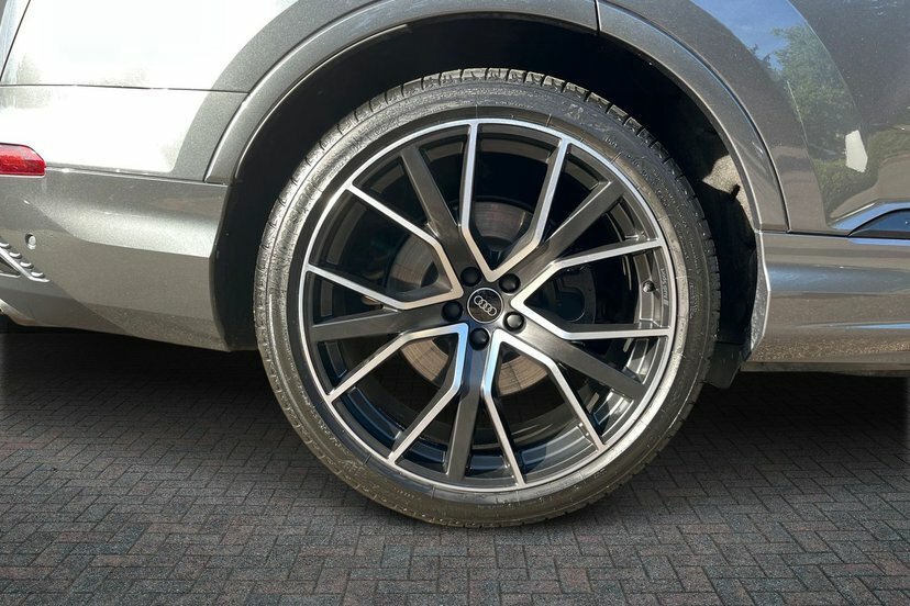 Audi SQ7 4.0 Tfsi V8 Black Edition Suv Tiptronic Grey #5