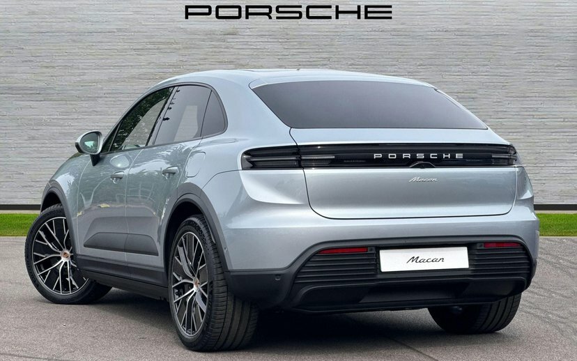 Porsche Macan 100Kwh Suv 360 Ps HG26JEJ Silver #3
