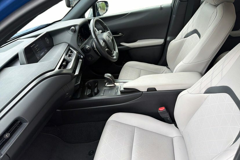 Lexus UX 300E 54.3Kwh Premium Plus Suv 2 #2