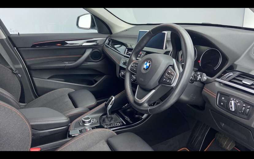 BMW X1 X1 Xdrive20i Sport FT71KFU White #6
