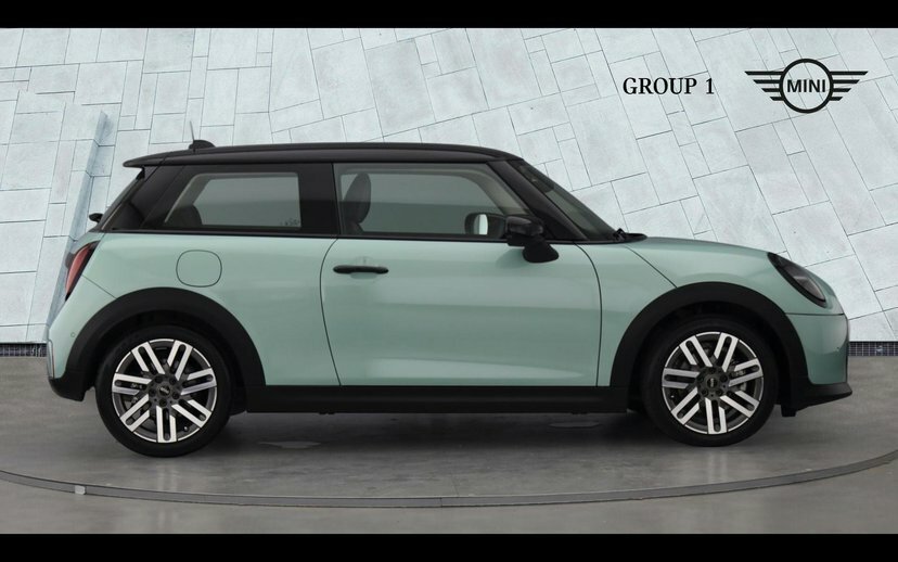 Mini Hatch Cooper C SA25FNX Green #3