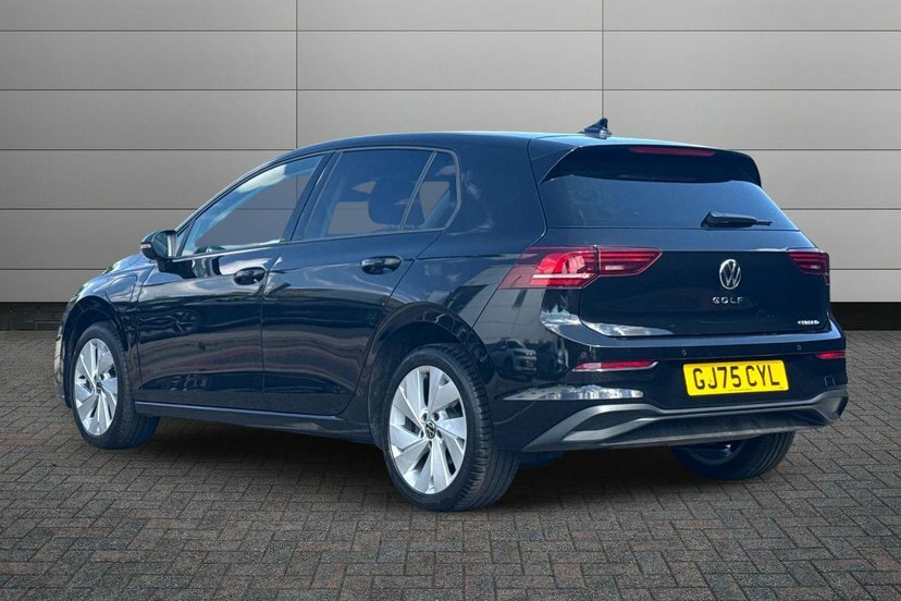 Volkswagen e-Golf 1.5 Tsi Ehybrid 19.7Kwh Match Hatchback Black #3