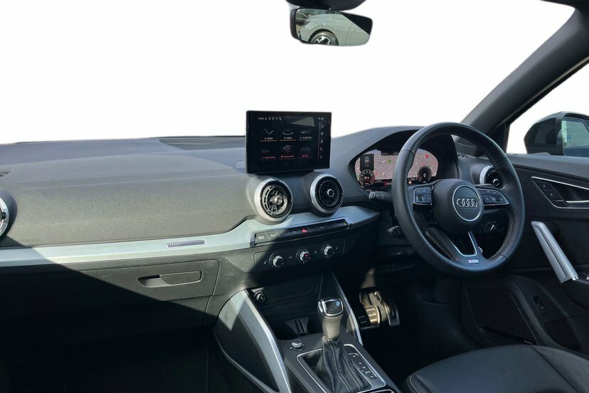 Audi Q2 1.5 Tfsi Cod 35 S Line Suv S Tronic 15 Black #2