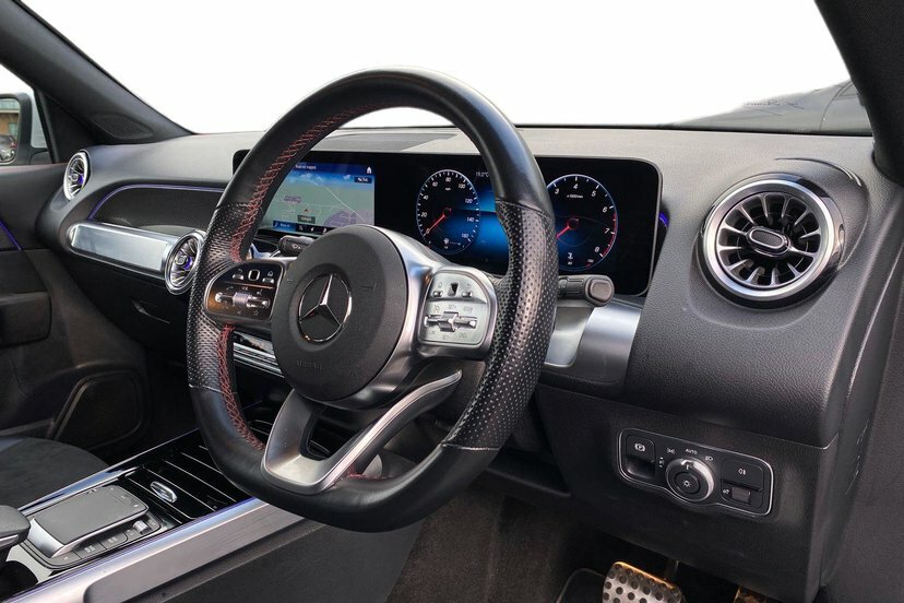 Mercedes-Benz GLB Class Glb200 Amg Line Executive Suv White #5