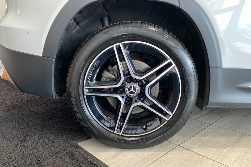 Mercedes-Benz GLB Class Glb200 Amg Line Executive Suv White #4