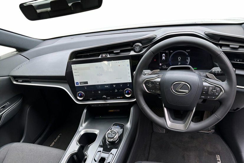 Lexus RZ 450E 71.4Kwh Urban Direct4 FG25BPZ #6