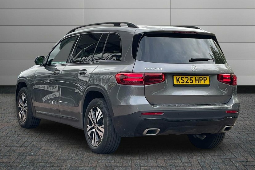 Mercedes-Benz GLB Class 1.3 Glb200h Mhev Sport Executive Suv Grey #2