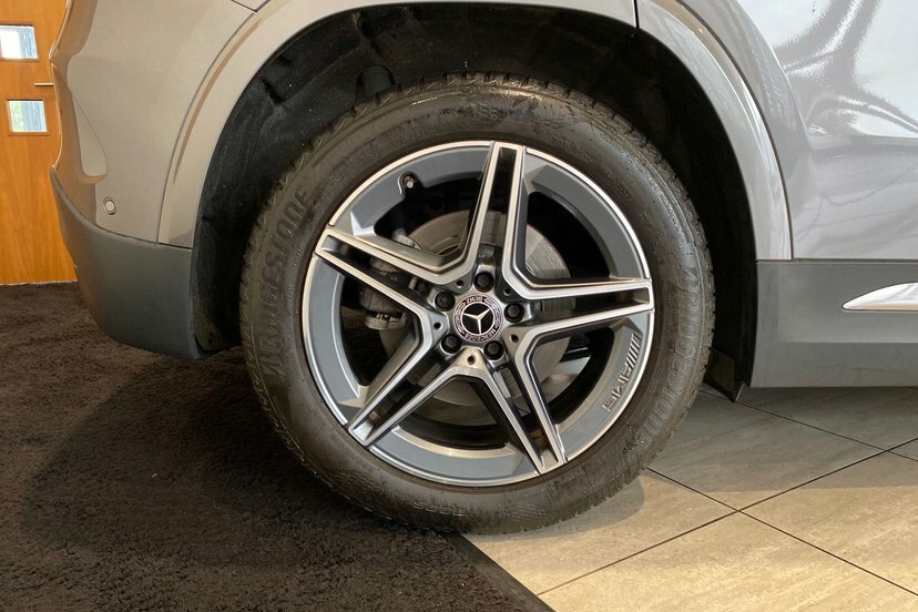 Mercedes-Benz GLA Class Gla220d Amg Line Premium Suv KN73TMY Grey #4