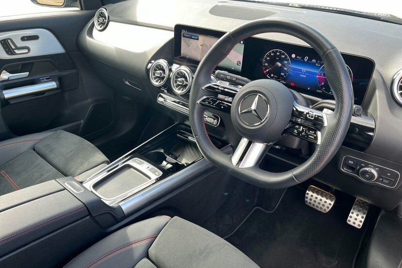 Mercedes-Benz GLA Class 2.0 Gla220d Amg Line Premium Plus Suv Blue #5