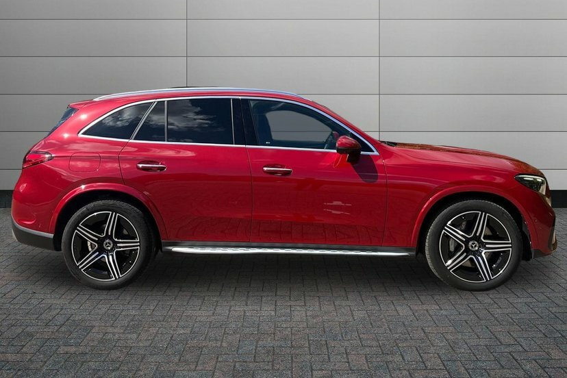 Mercedes-Benz GLC Class 2.0 Glc300h Mhev Amg Line Premium Suv Red #3