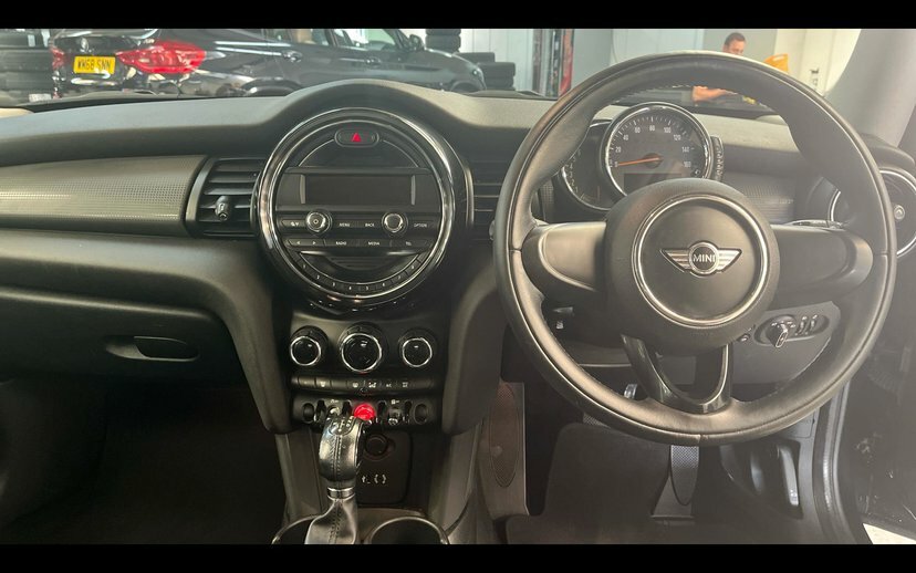 Mini Hatch 1.5 Cooper Hatchback 136 Ps LT65RRX Black #4