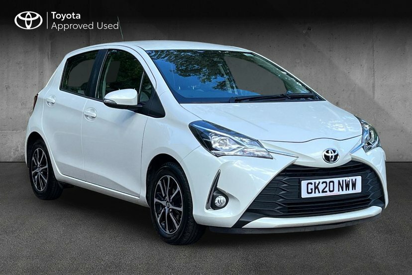 Toyota Yaris 1.5 Vvt-i Icon Tech Hatchback 1 White