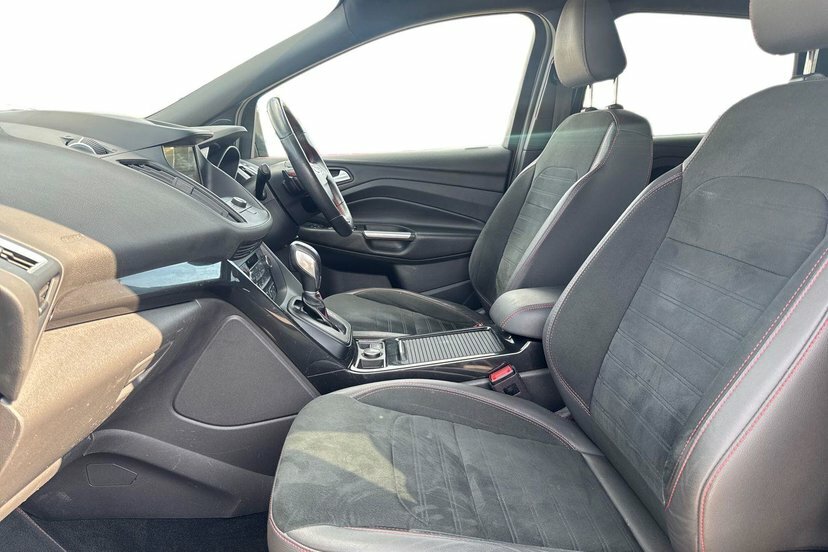 Ford Kuga 2.0 Tdci St-line Suv Powershift Awd 18 EF19HSJ Grey #2