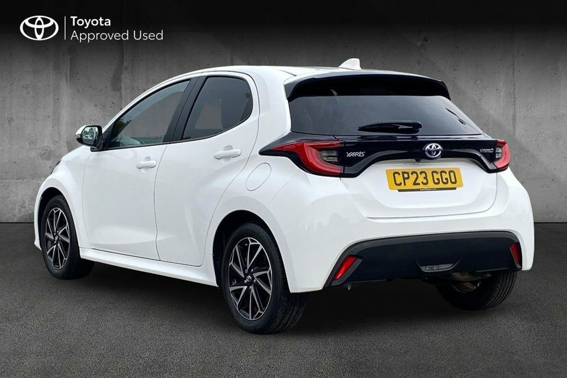 Toyota Yaris 1.5 Vvt-h Design Hatchback Hybrid E-cvt CP23GGO White #4