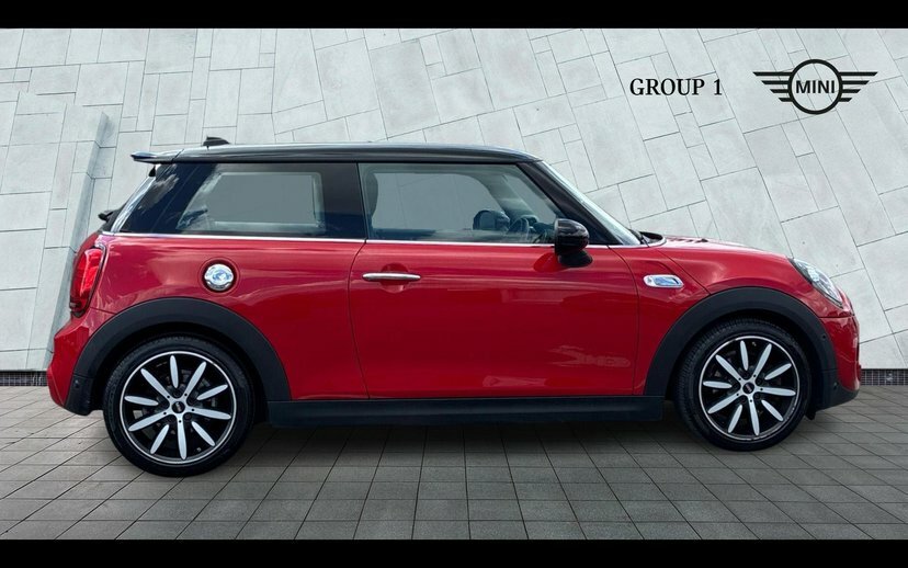 Mini Hatch 2.0 Cooper S Exclusive Hatchback Steptr YE19HGC Red #3