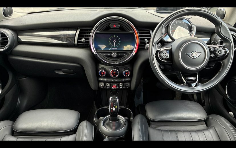 Mini Hatch 2.0 Cooper S Exclusive Hatchback Steptr YE19HGC Red #4