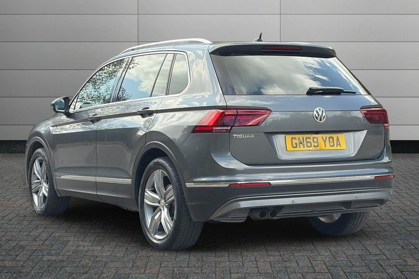 Volkswagen Tiguan 1.5 Tsi Evo Sel Suv Dsg 150 Ps GN69YOA Grey #3