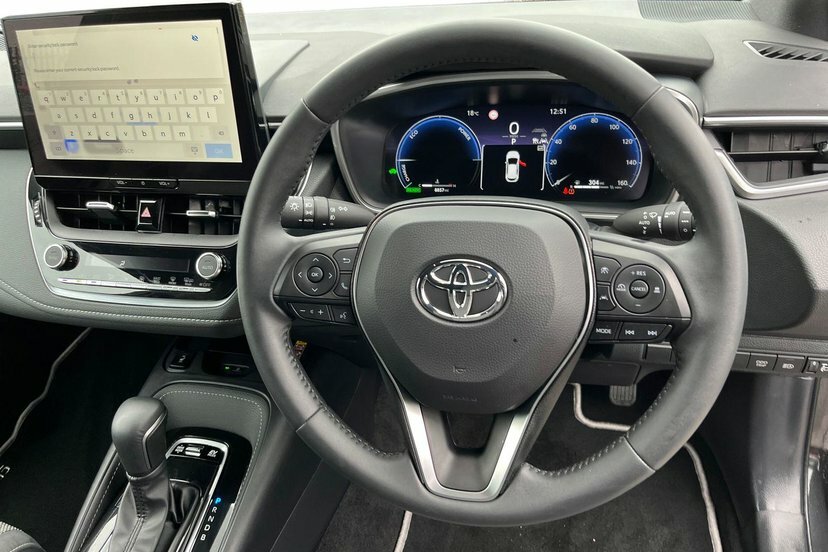 Toyota Corolla 1.8 Vvt-h Design Hatchback Hybrid Cvt FD25UVC Black #6