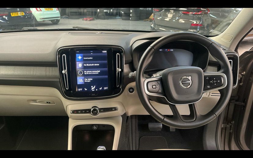 Volvo XC40 2.0 T4 Inscription Pro Suv 190 Ps BG70HDX Grey #5