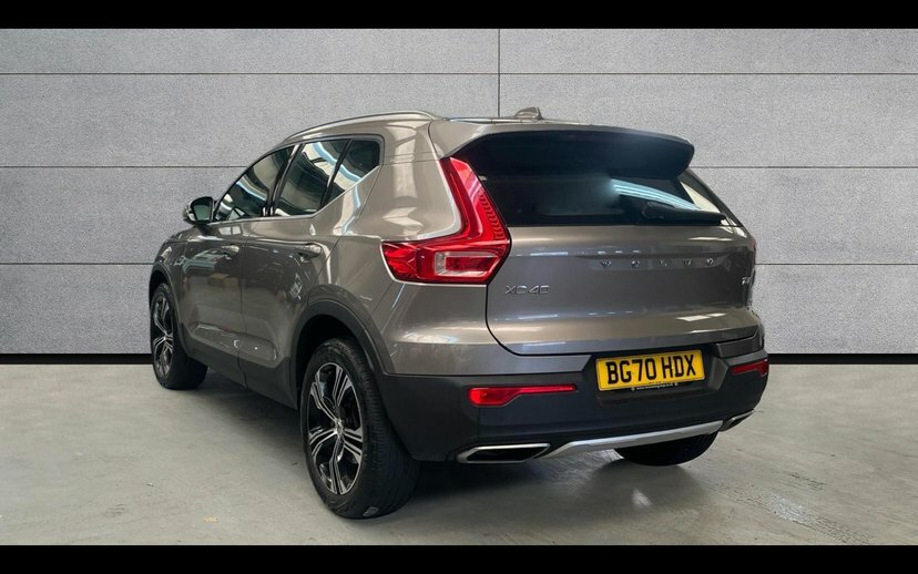 Volvo XC40 2.0 T4 Inscription Pro Suv 190 Ps BG70HDX Grey #2