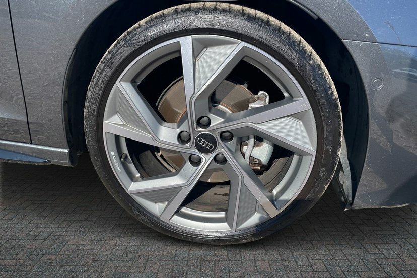 Audi A3 40 Tfsi E S Line S Tronic LS25HOA Black #5